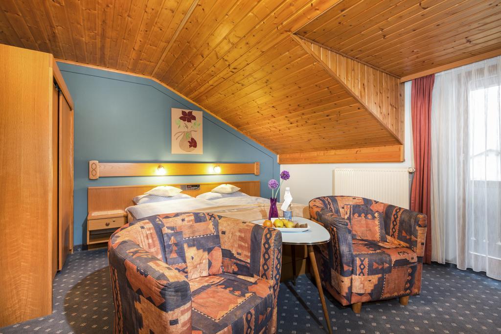 Genusshotel Hohenbogen Neukirchen beim Heiligen Blut Exteriör bild