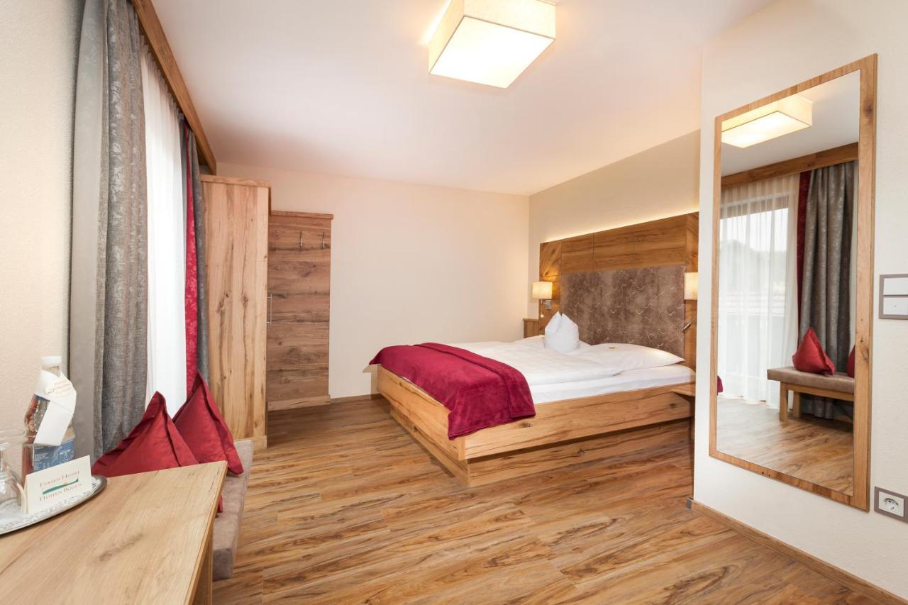 Genusshotel Hohenbogen Neukirchen beim Heiligen Blut Exteriör bild